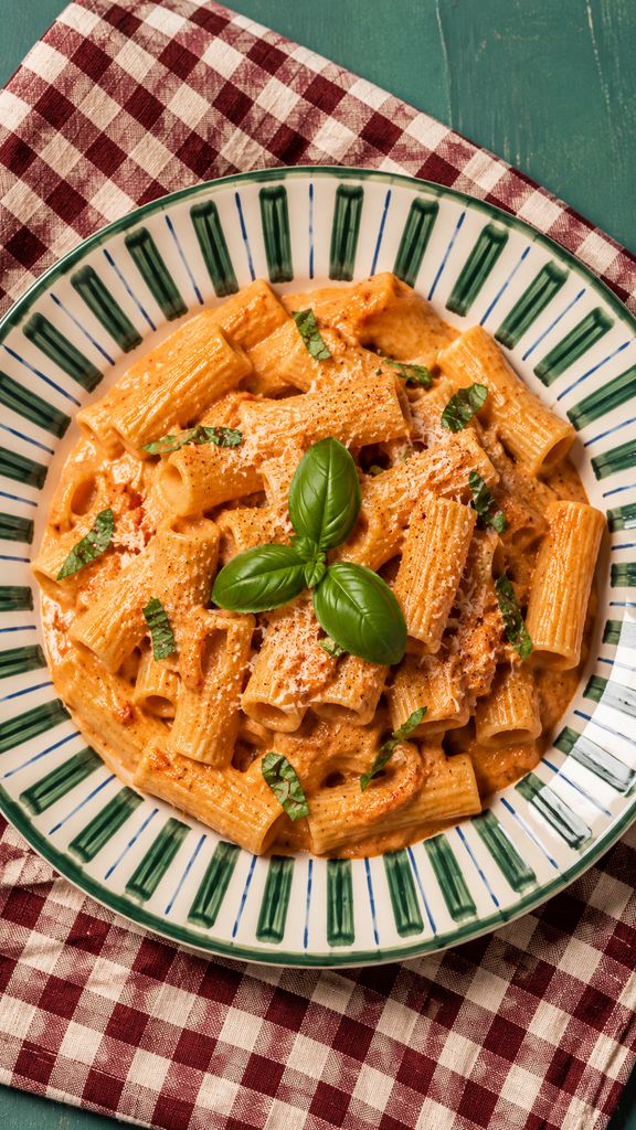 Gigi Hadid Spicy Vodka Pasta